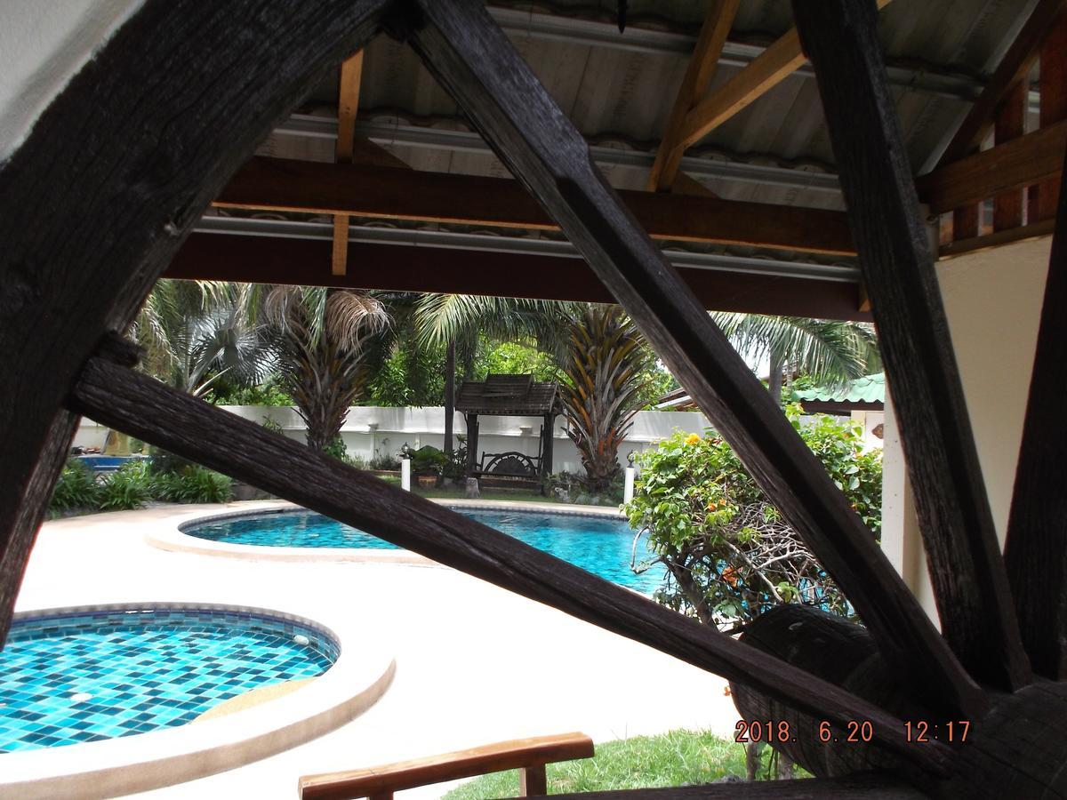 Ryans Resort Prasat Exteriör bild