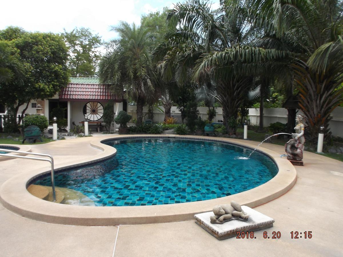 Ryans Resort Prasat Exteriör bild